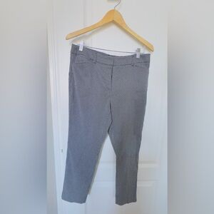 Capri White House, black market